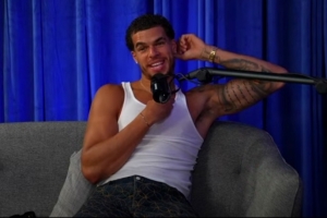 伟德体育-波特：不敢在社媒上给女的发私信 有上千次我差点被她们截图曝光