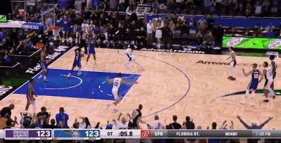 体育分析-超远三分绝杀魔术！福克斯伤愈复出将国王扛在肩上